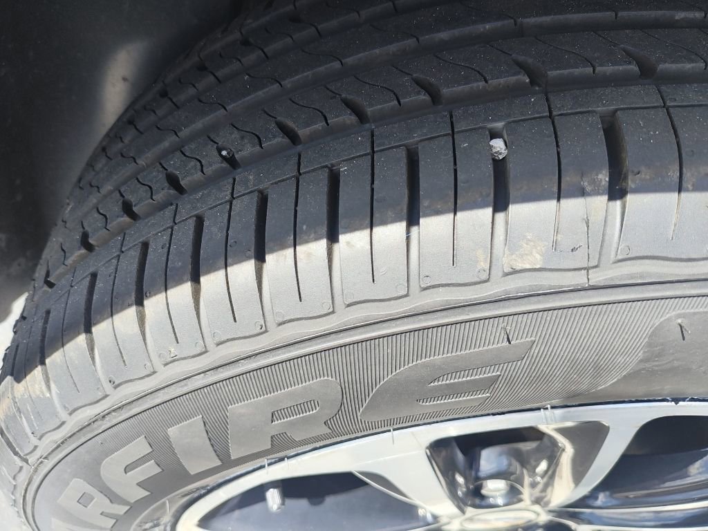 Used 2024 Chevrolet TrailBlazer LT image 3