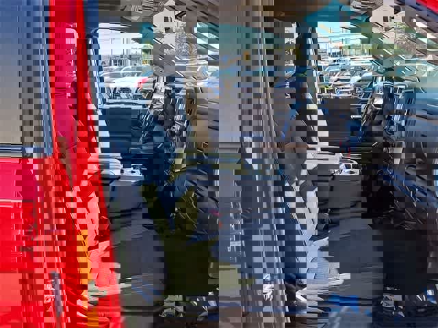 Used 2021 Chevrolet Silverado 1500 RST image 32