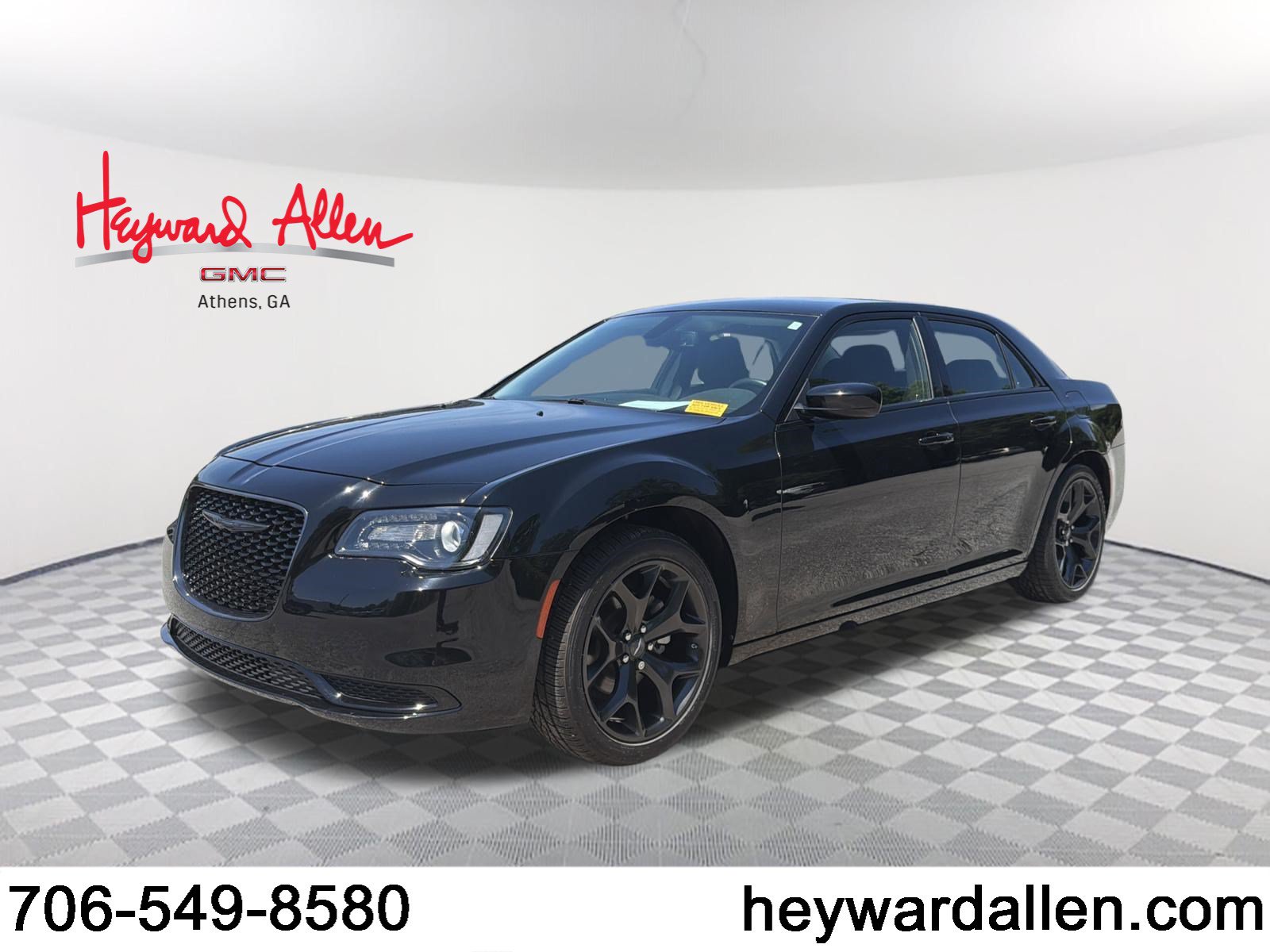 Used 2022 Chrysler 300 Touring w/ Sport Appearance Package RWD video 1