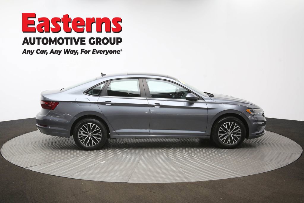 Used 2021 Volkswagen Jetta SE w/ SE Cold Weather Package image 44