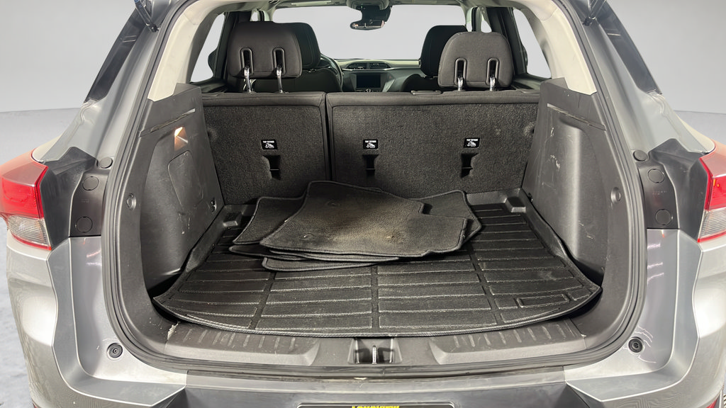 Used 2023 Chevrolet TrailBlazer LT AWD/4WD image 37
