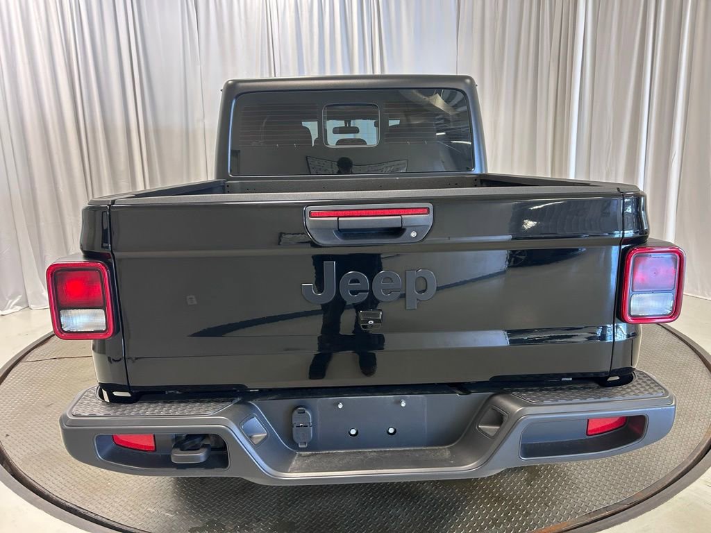 Used 2023 Jeep Gladiator Sport AWD/4WD image 25