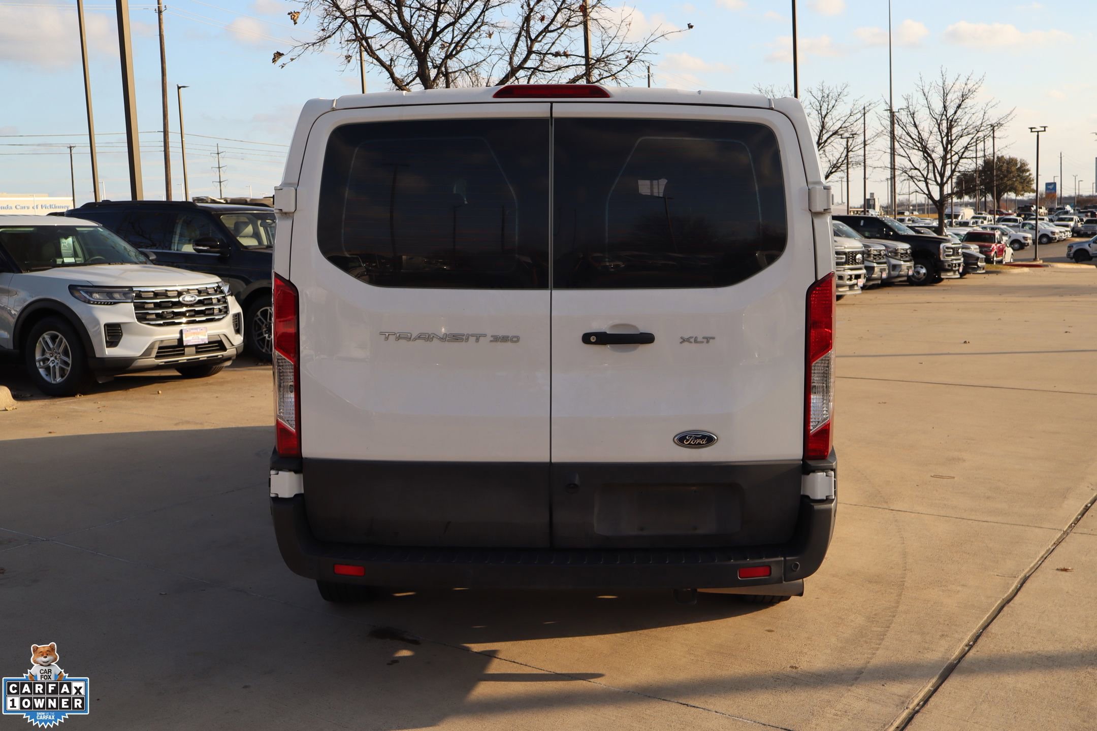 Used 2023 Ford Transit 350 XLT image 4