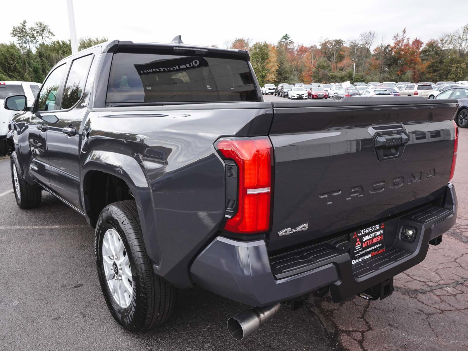 Used 2025 Toyota Tacoma SR5 image 7