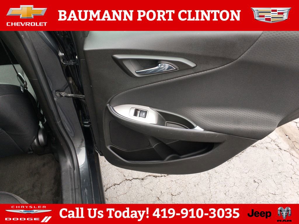 Used 2018 Chevrolet Malibu LT w/ Driver Confidence Package FWD image 14