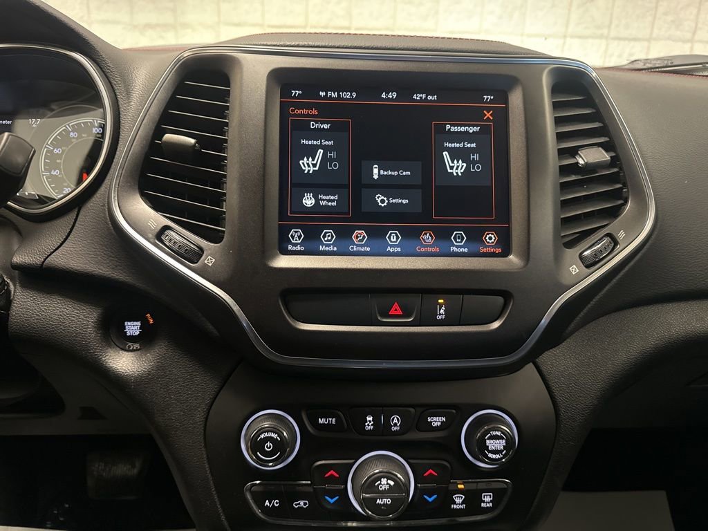 Used 2022 Jeep Cherokee Trailhawk w/ Comfort/Convenience Group image 14