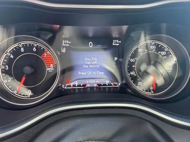 Used 2022 Jeep Cherokee Trailhawk w/ Comfort/Convenience Group AWD/4WD image 24