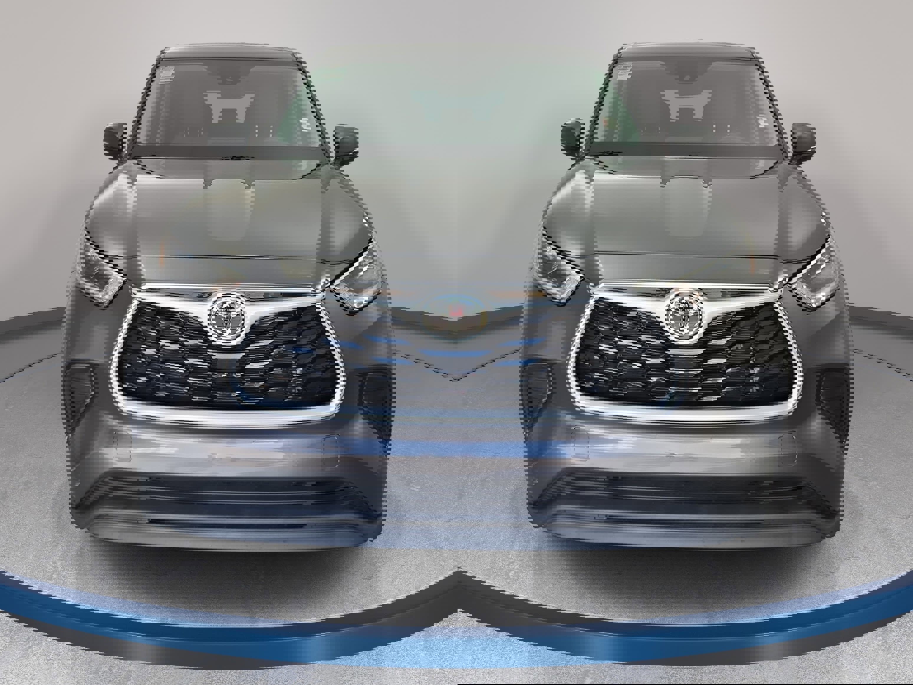 Used 2021 Toyota Highlander L image 2