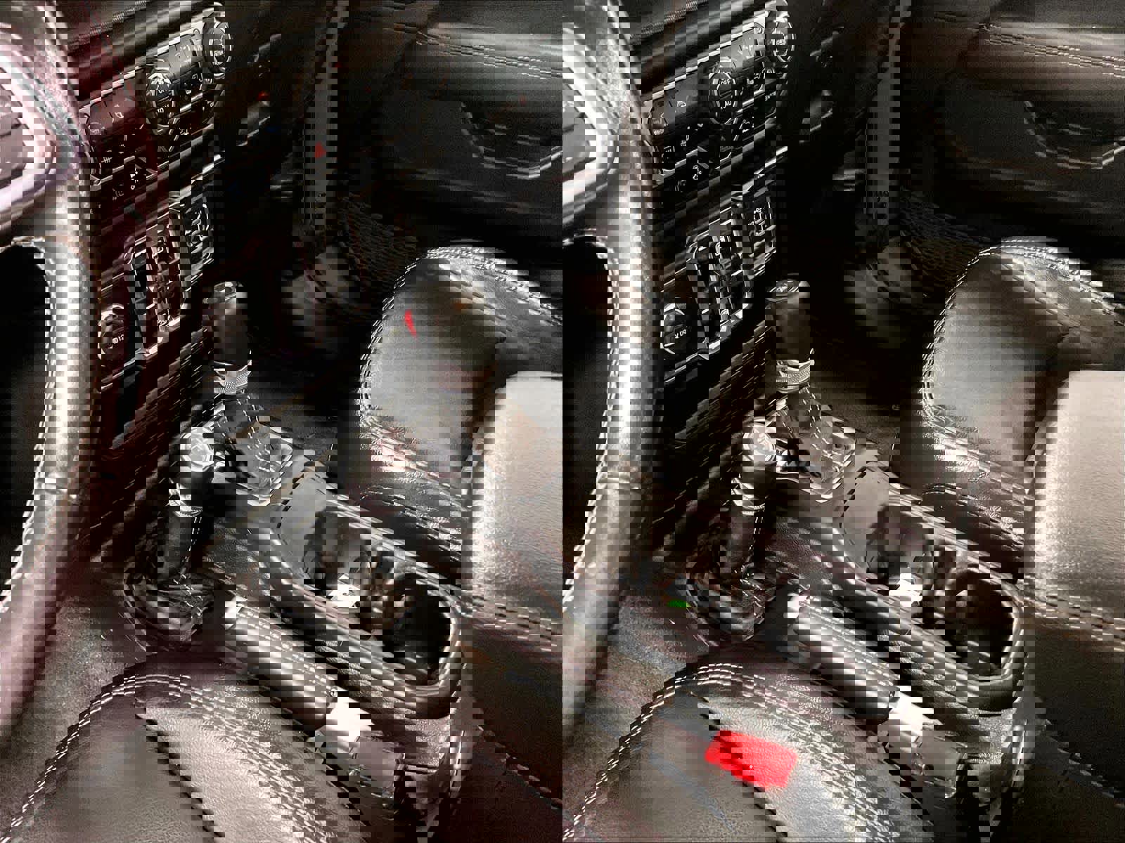 Used 2022 Jeep Wrangler Unlimited Sahara w/ Cold Weather Group image 20