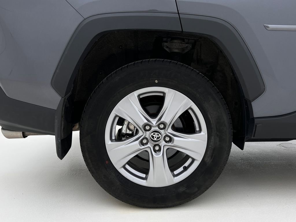 Used 2025 Toyota RAV4 XLE w/ Convenience Package image 24