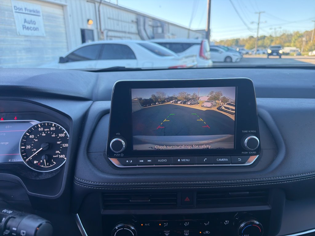 Used 2024 Nissan Rogue S AWD/4WD image 22