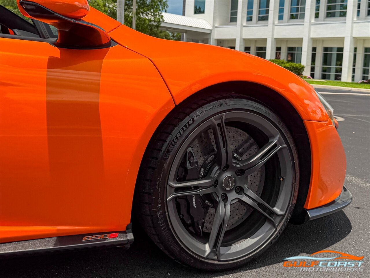 Used 2015 McLaren 650S Spider RWD image 59