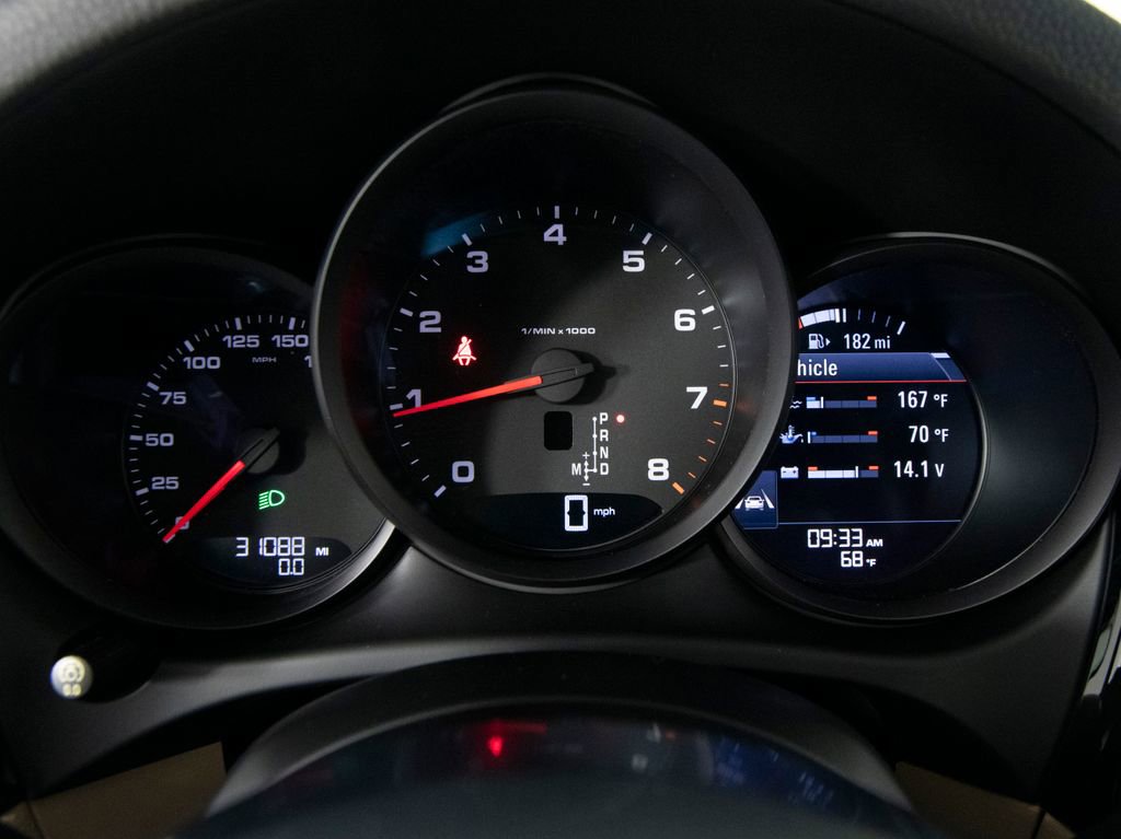 Certified 2019 Porsche Macan AWD/4WD image 24