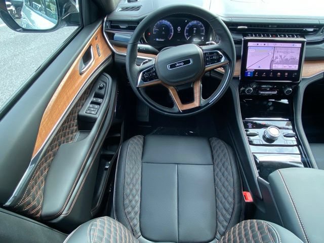 New 2025 Jeep Grand Cherokee L Summit AWD/4WD image 40