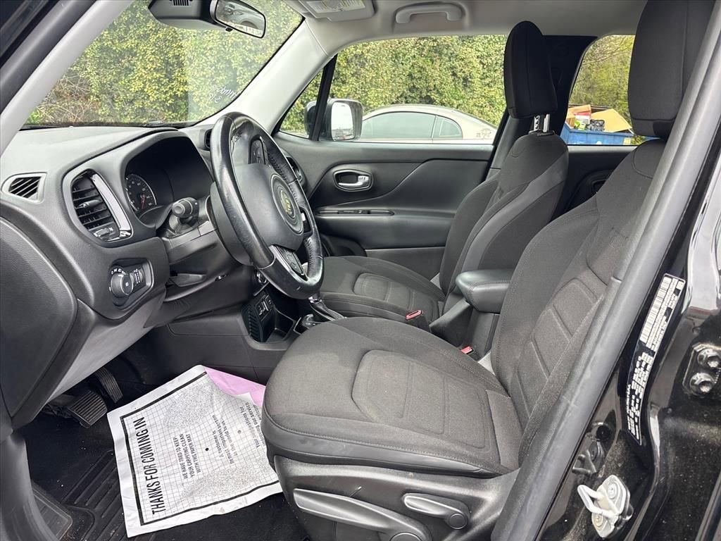 Used 2017 Jeep Renegade Altitude image 15