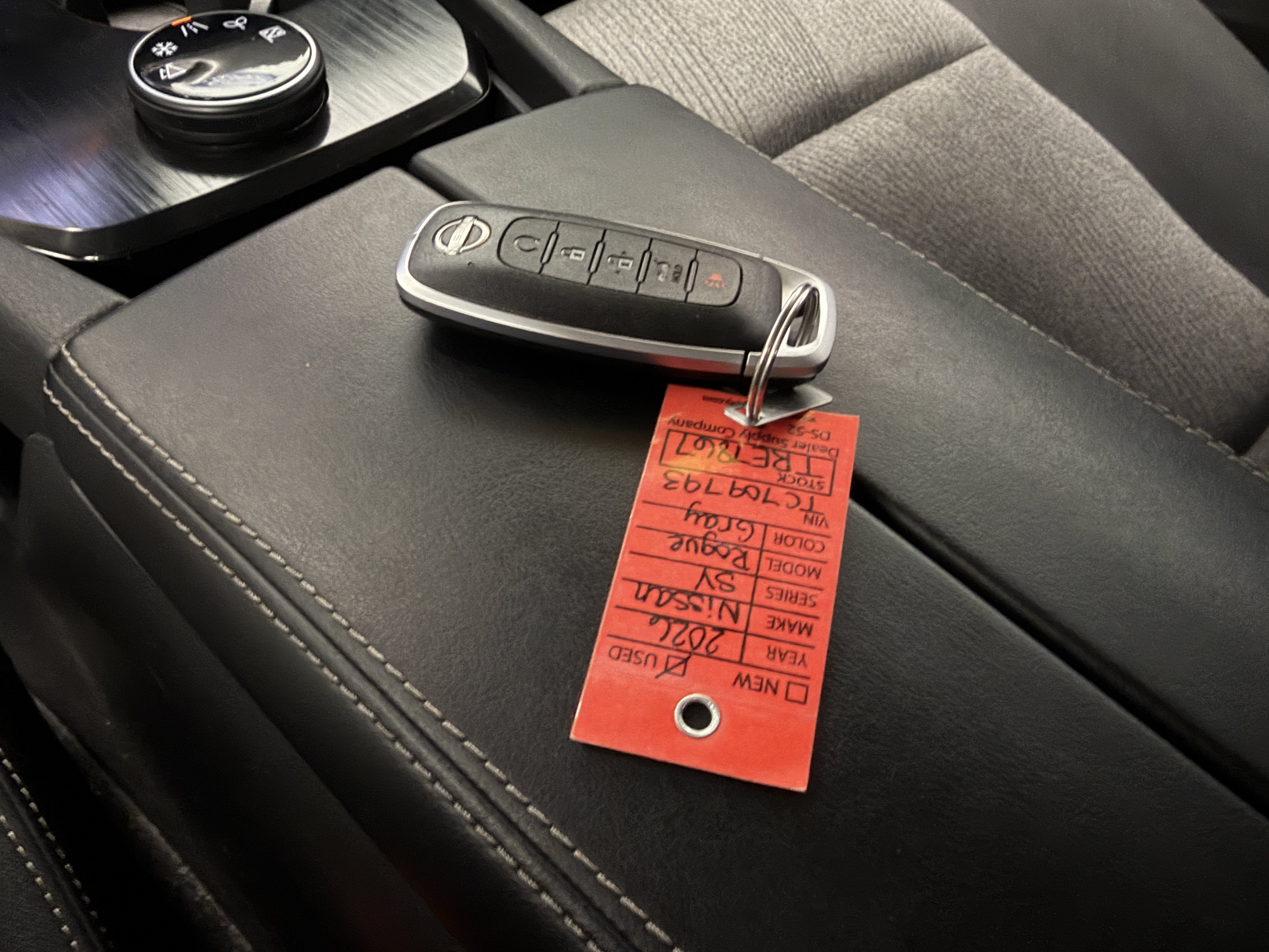 Used 2026 Nissan Rogue SV AWD/4WD image 12