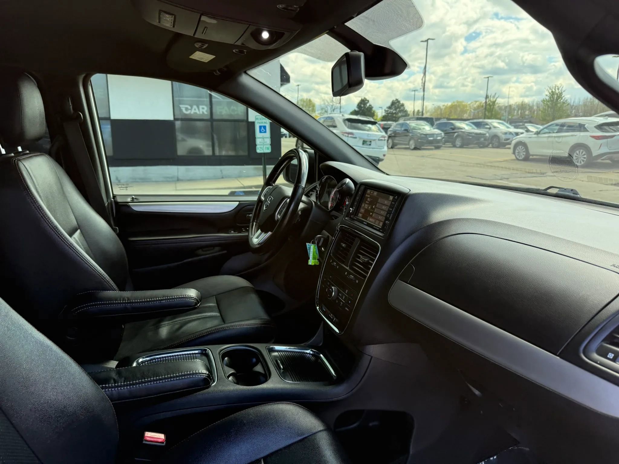 Used 2019 Dodge Grand Caravan GT FWD image 31