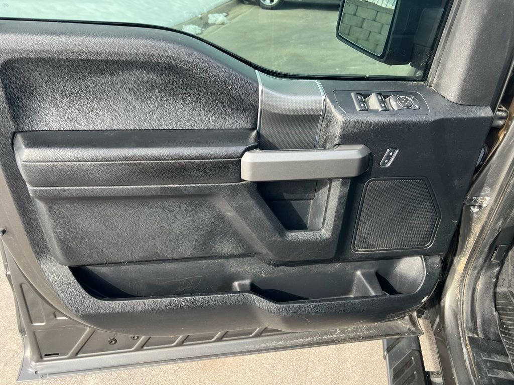 Used 2016 Ford F150 XLT w/ Equipment Group 302A Luxury image 15