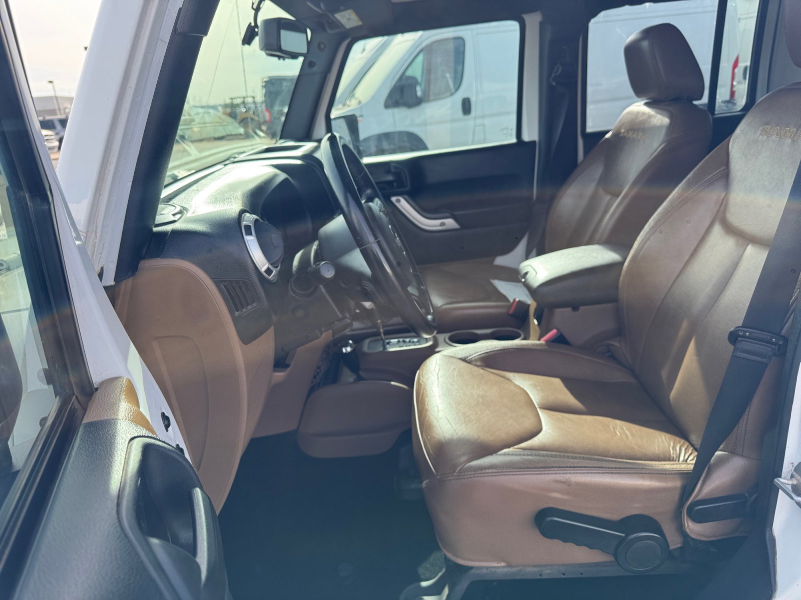 Used 2015 Jeep Wrangler Unlimited Sahara w/ Max Tow Package image 15