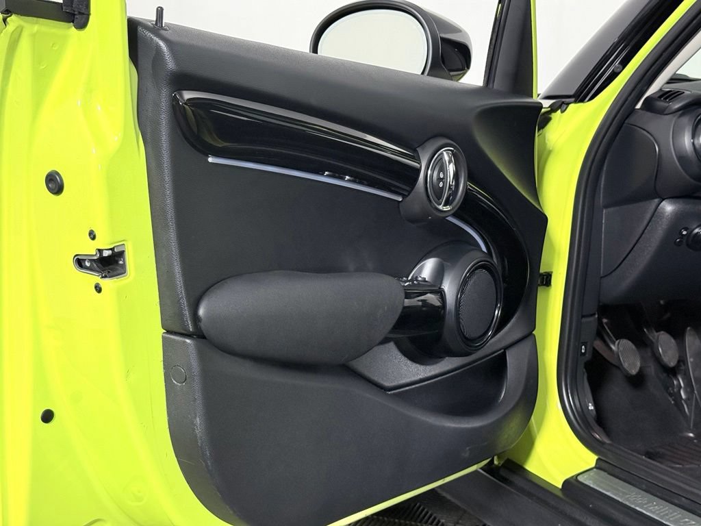 Certified 2024 MINI Cooper S FWD image 28