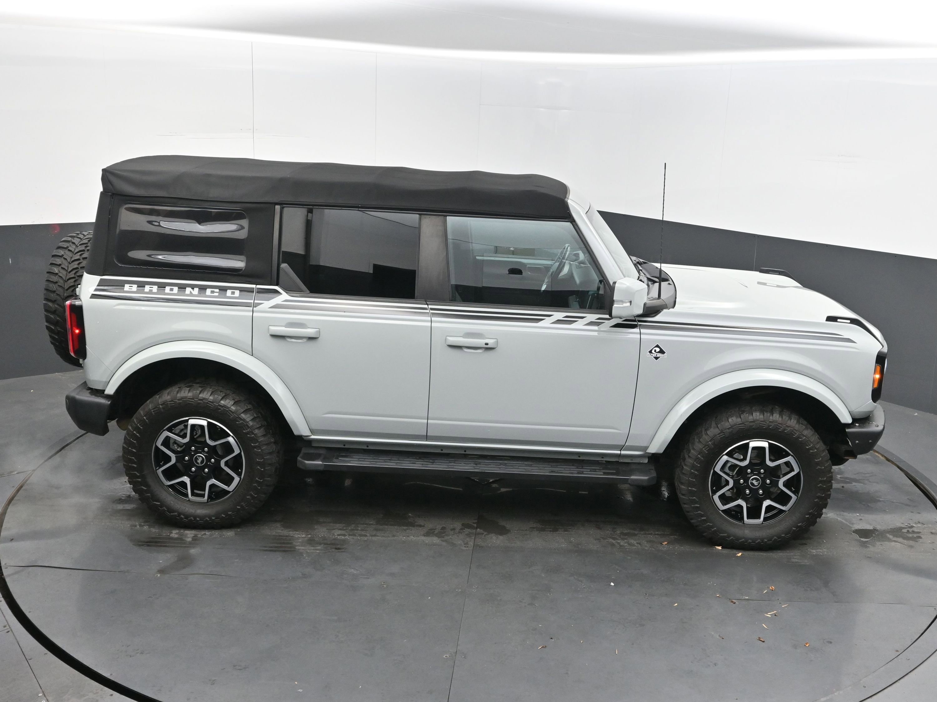 Used 2021 Ford Bronco Outer Banks image 38