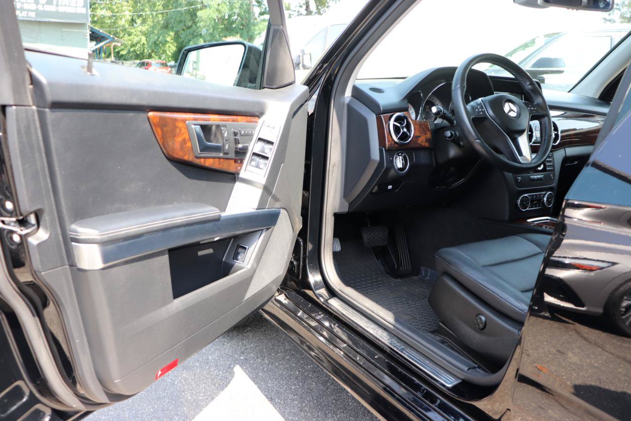 Used 2015 Mercedes-Benz GLK 350 4MATIC image 10