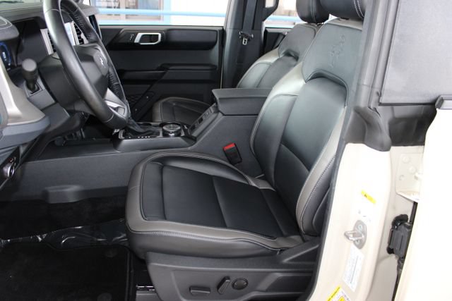 Used 2025 Ford Bronco Outer Banks AWD/4WD image 20