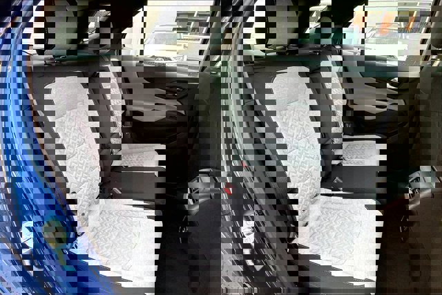 Used 2022 Chevrolet Equinox LS image 26