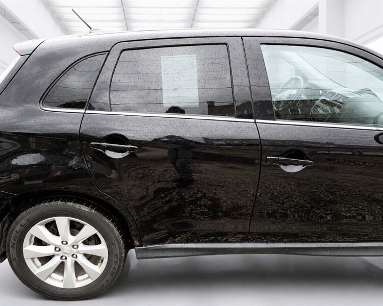 Used 2013 Mitsubishi Outlander Sport SE AWD/4WD image 10