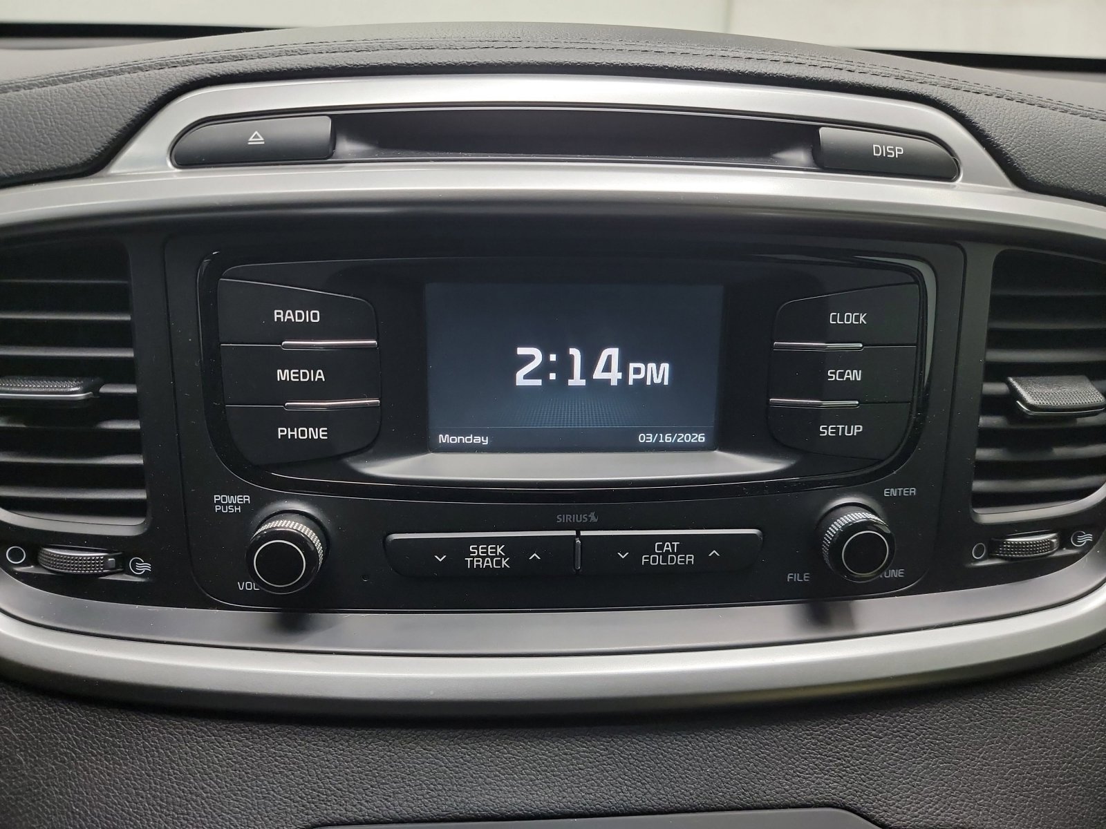 Used 2017 Kia Sorento LX image 22