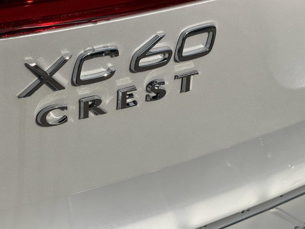 New 2026 Volvo XC60 T8 Plus w/ Climate Package AWD/4WD image 8