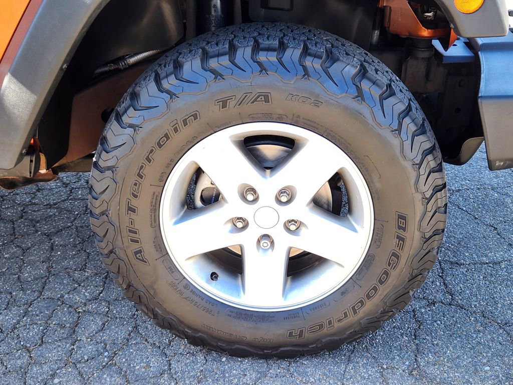 Used 2011 Jeep Wrangler Rubicon w/ PWR Convenience Group AWD/4WD image 13