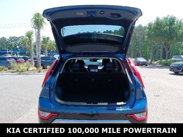 Certified 2025 Kia Niro SX FWD image 28