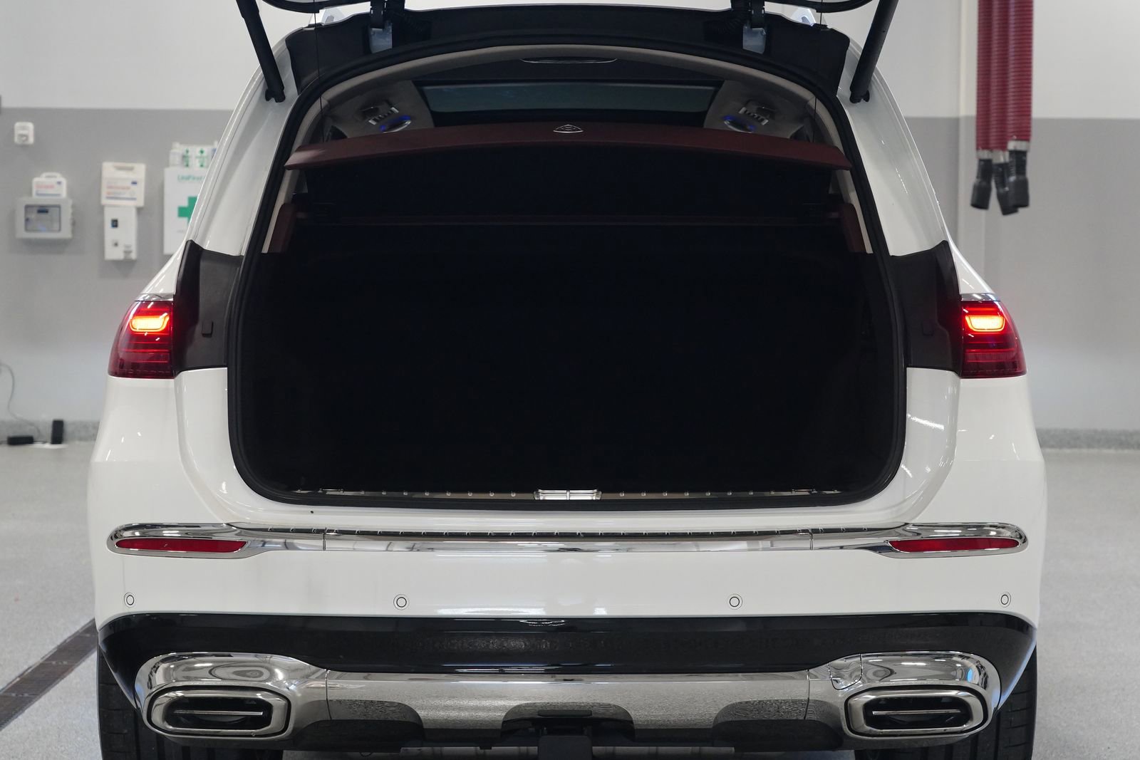 New 2026 Mercedes-Benz Maybach GLS 600 4MATIC image 35