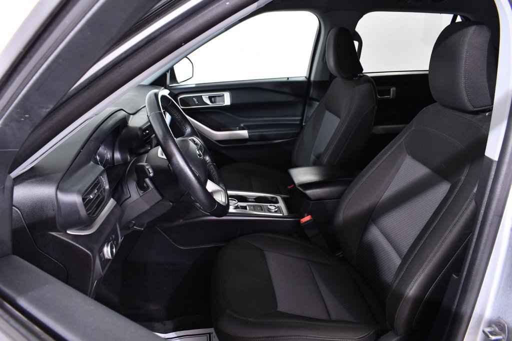 Used 2022 Ford Explorer XLT w/ Class IV Trailer Tow Package image 6