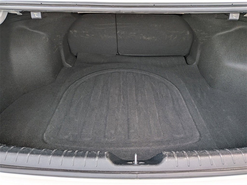 Used 2025 Kia K4 LXS image 32