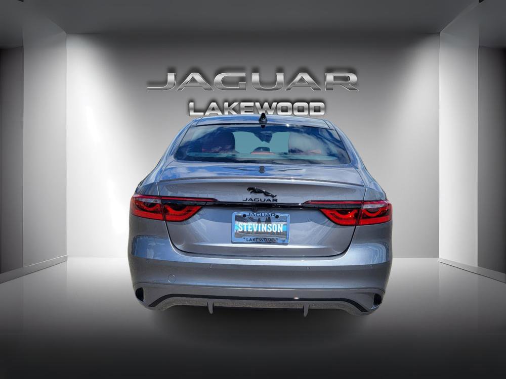 New 2024 Jaguar XF R-Dynamic SE image 4