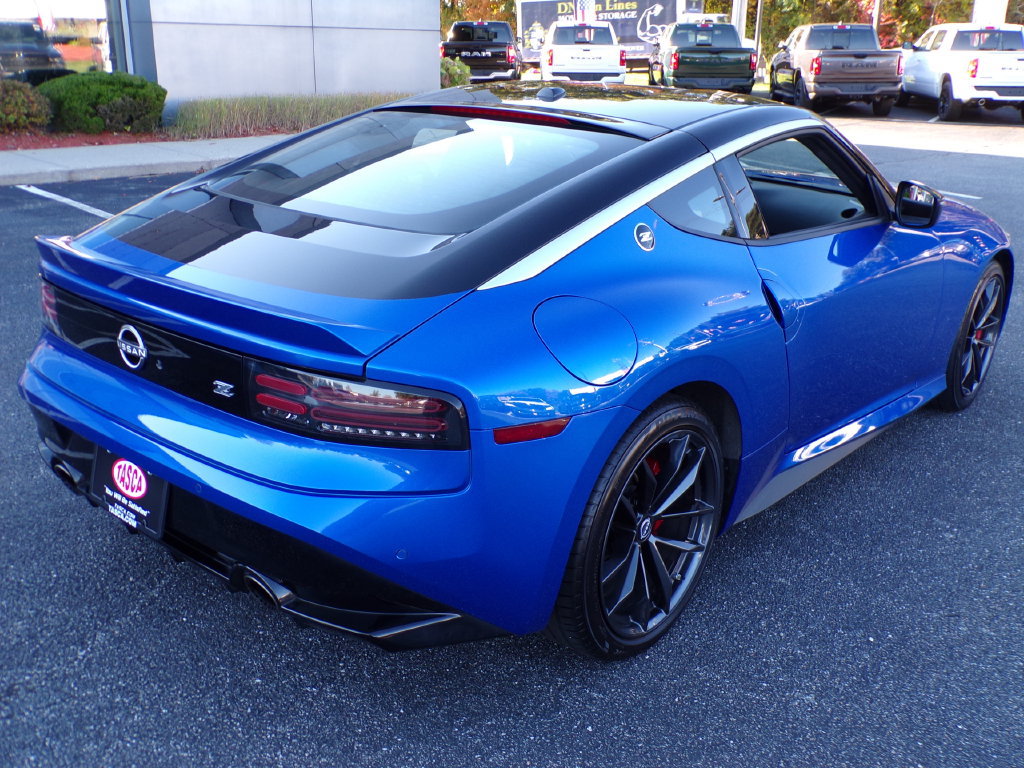 Used 2024 Nissan Z Performance w/ Floor Mat Package RWD image 9