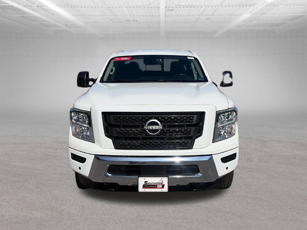 Certified 2024 Nissan Titan SV w/ SV Convenience Package AWD/4WD image 10
