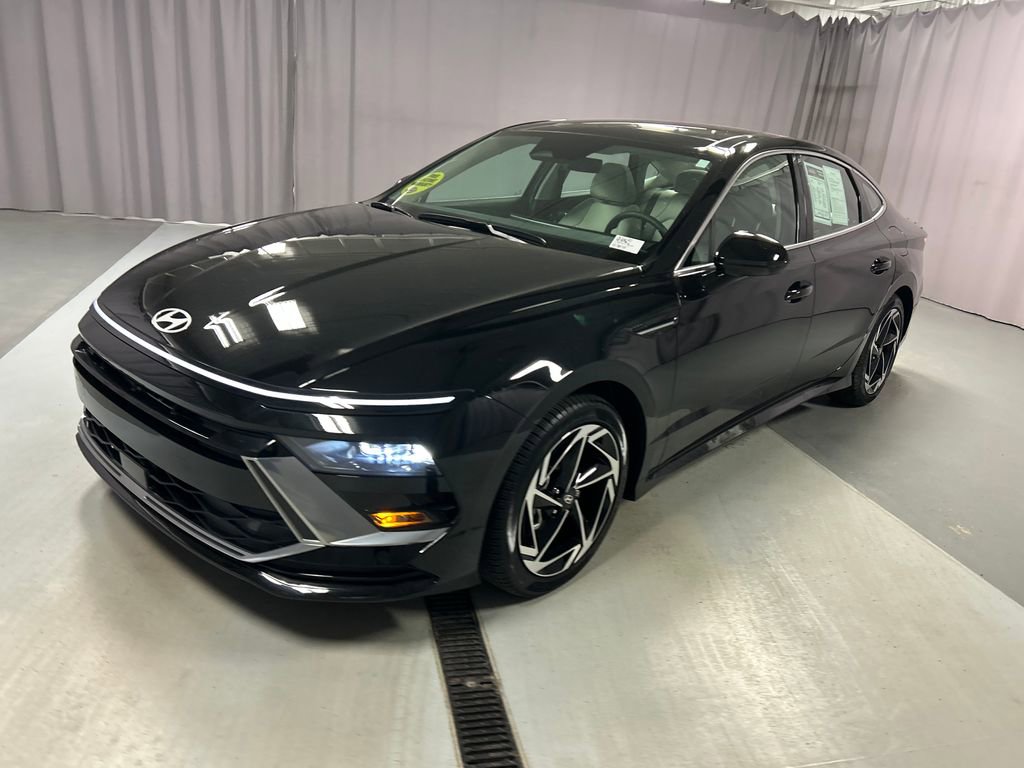 Used 2025 Hyundai Sonata SEL image 3