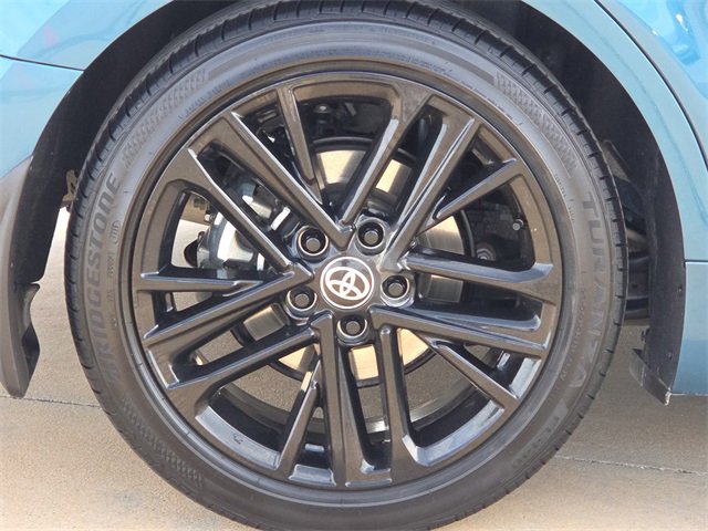 Used 2025 Toyota Camry SE image 9