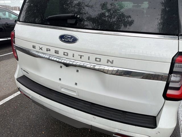 Used 2024 Ford Expedition Limited image 25