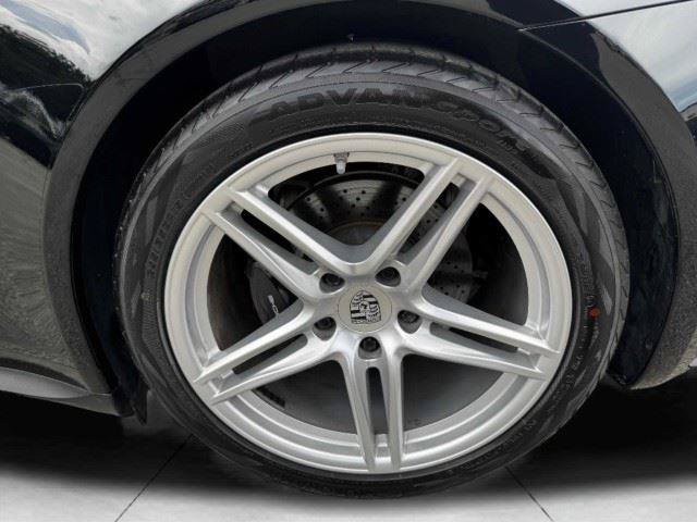 Used 2019 Porsche 911 Targa 4 AWD/4WD image 49