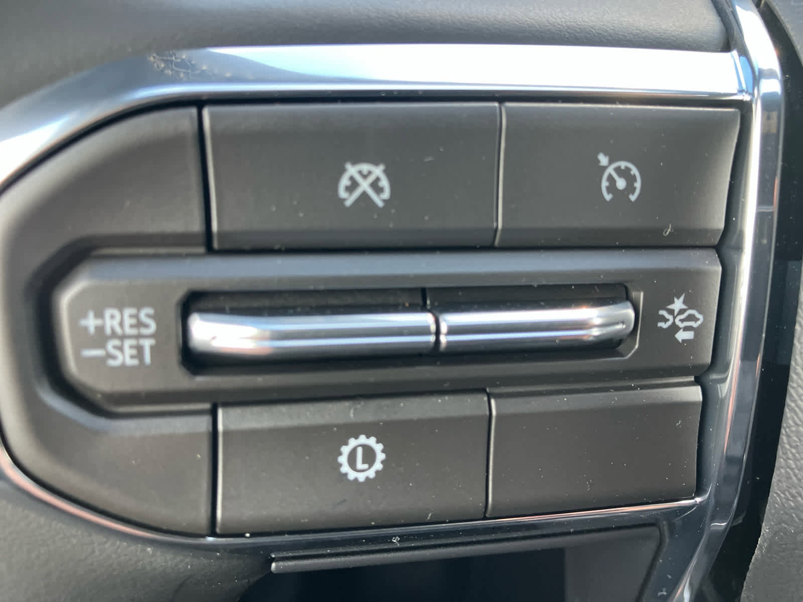 New 2026 GMC Terrain Elevation w/ Elevation Premium Package image 17