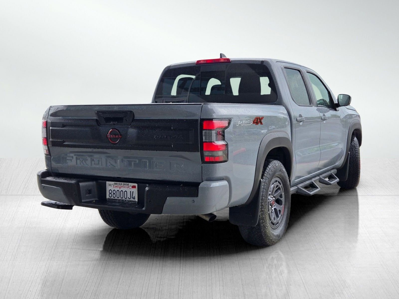 Used 2025 Nissan Frontier PRO-4X w/ Interior Protection Package AWD/4WD image 4