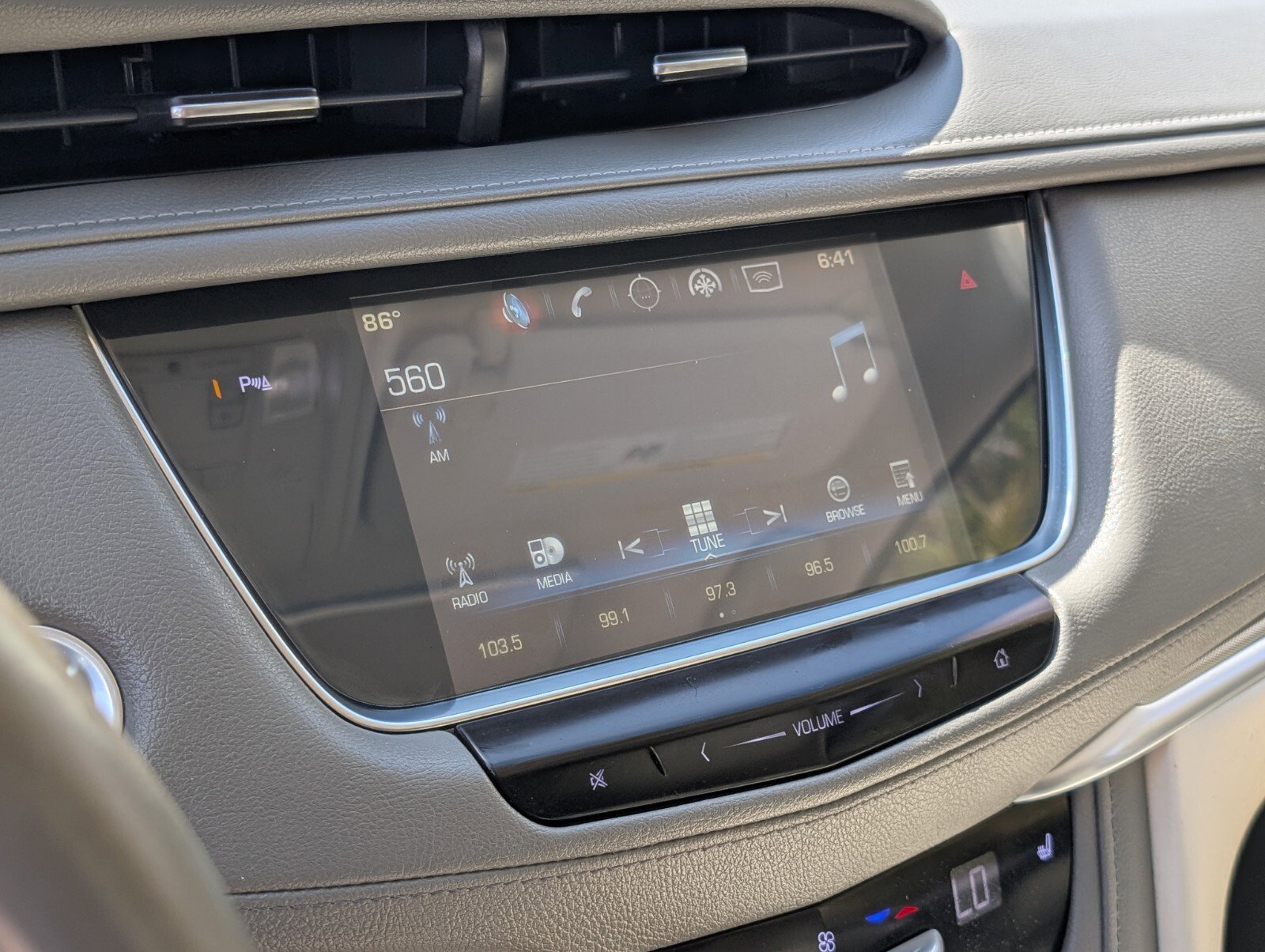 Used 2018 Cadillac XT5 Luxury image 28