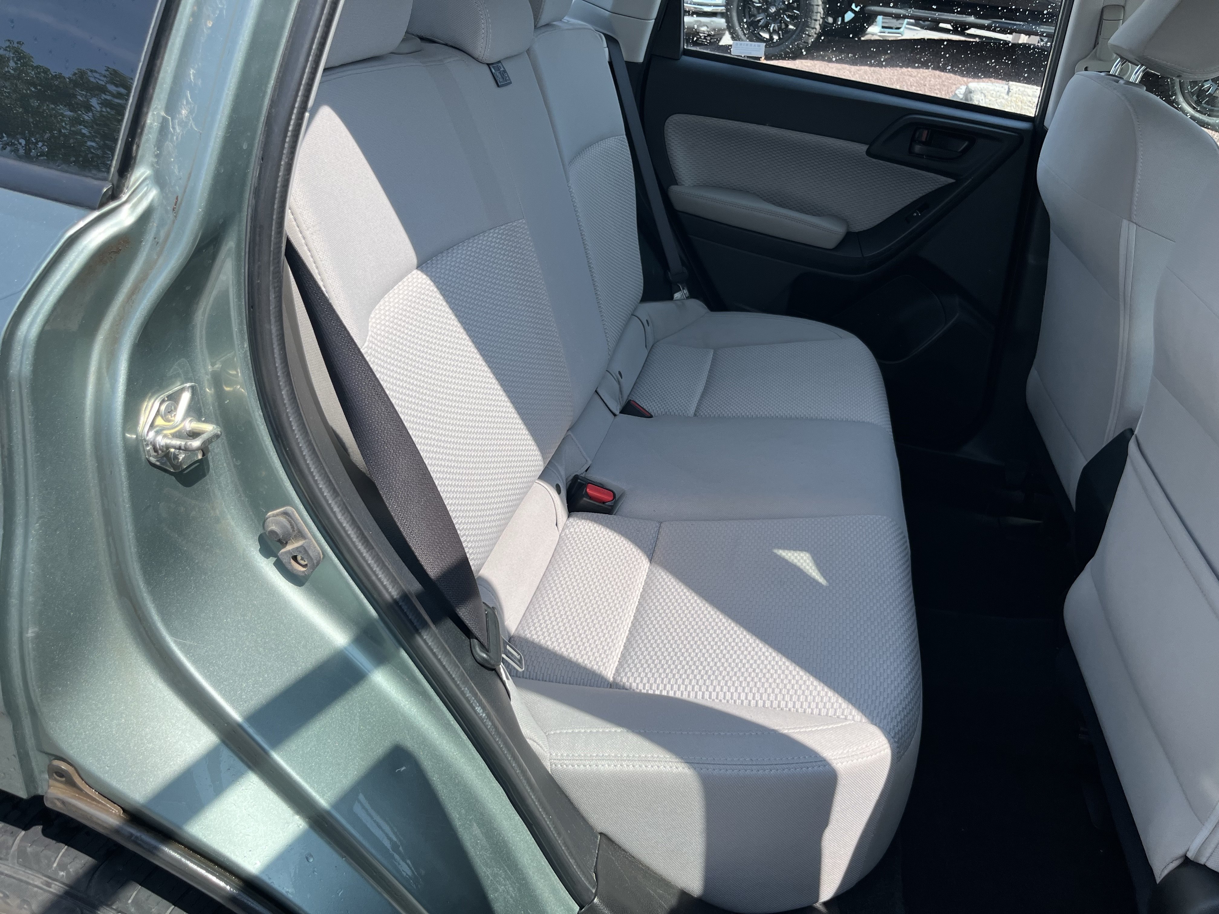 Used 2018 Subaru Forester 2.5i w/ Protection Package #1 AWD/4WD image 4