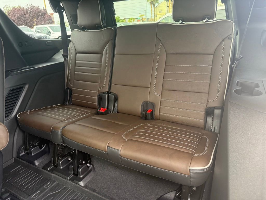 Used 2026 GMC Yukon Denali Ultimate w/ LPO, Floor Liner Package AWD/4WD image 28