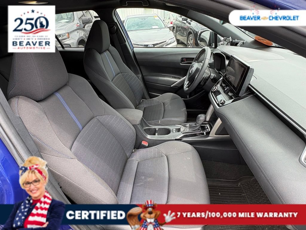 Used 2024 Toyota Corolla Cross AWD Hybrid w/ Moonroof Package image 24