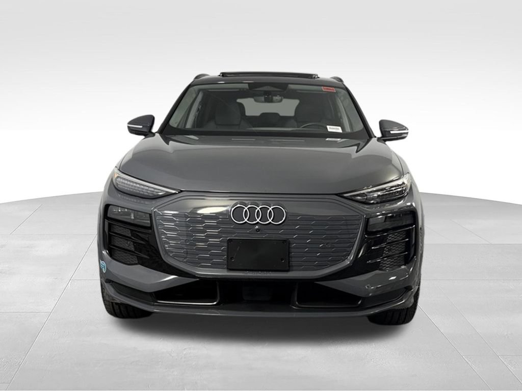 Used 2025 Audi Q6 e-tron Premium Plus w/ Premium Plus AWD/4WD image 11
